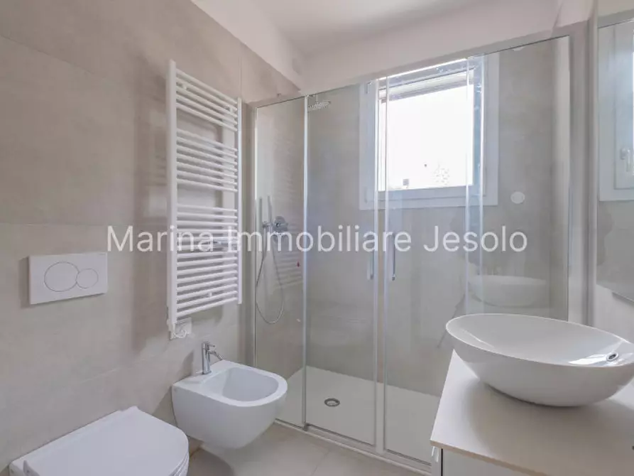 Immagine 12 di Appartamento in vendita  in VIA AQUILEIA a Jesolo