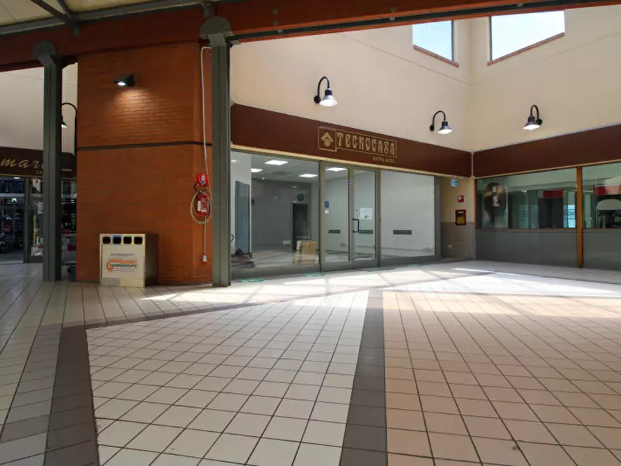 Immagine 2 di Ufficio in affitto  in Via Gioacchino Rossini, 6-8 a Terni