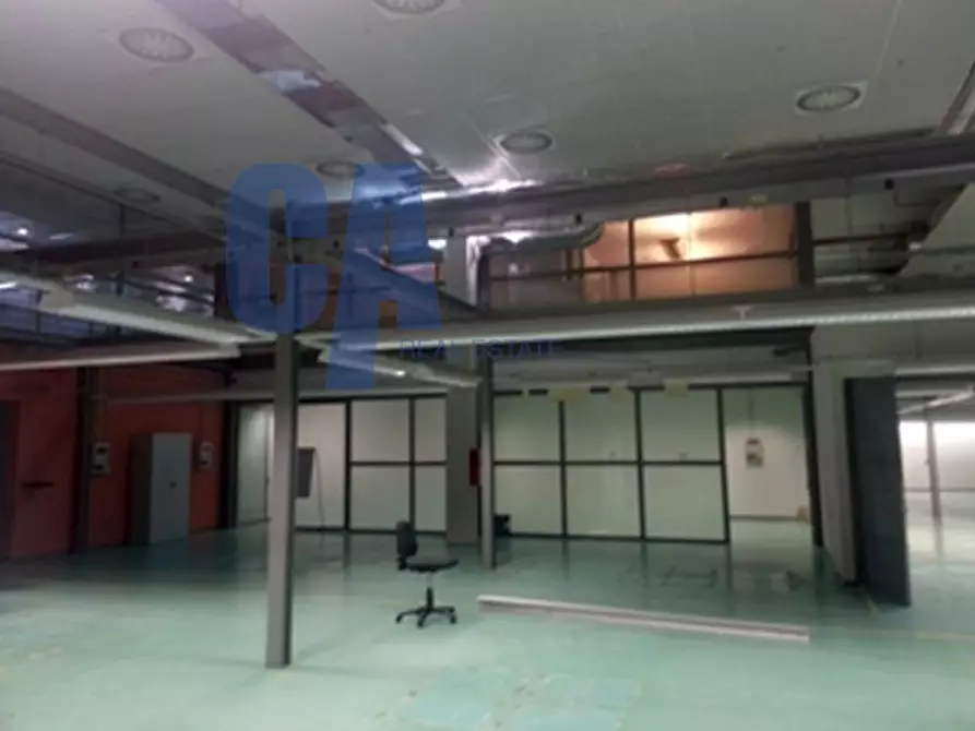 Immagine 3 di Laboratorio in affitto  in VIA CAMPANIA a Monza