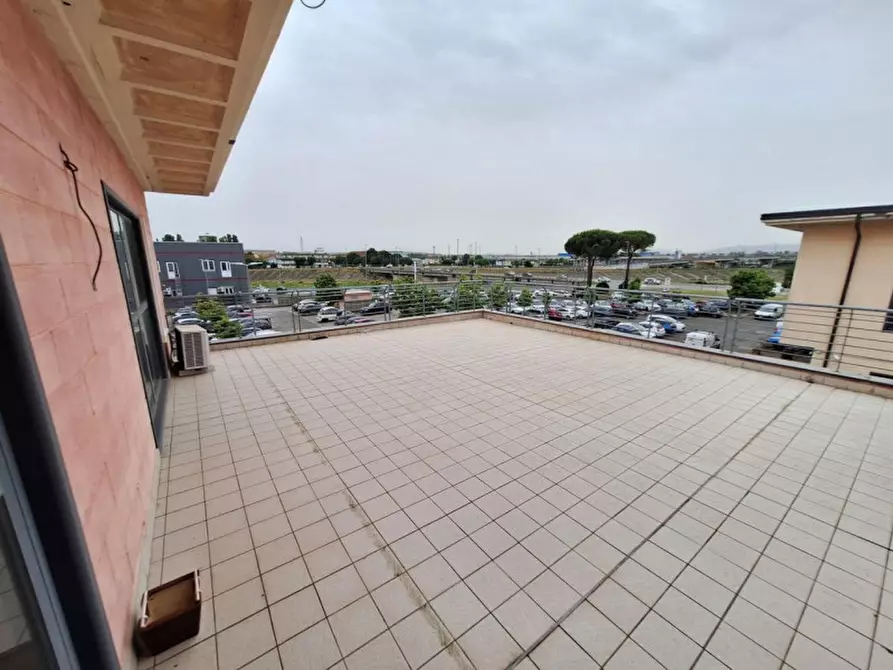 Immagine 8 di Ufficio in vendita  in Piazza Nilde Lotti, N. 13/19 a Pontedera