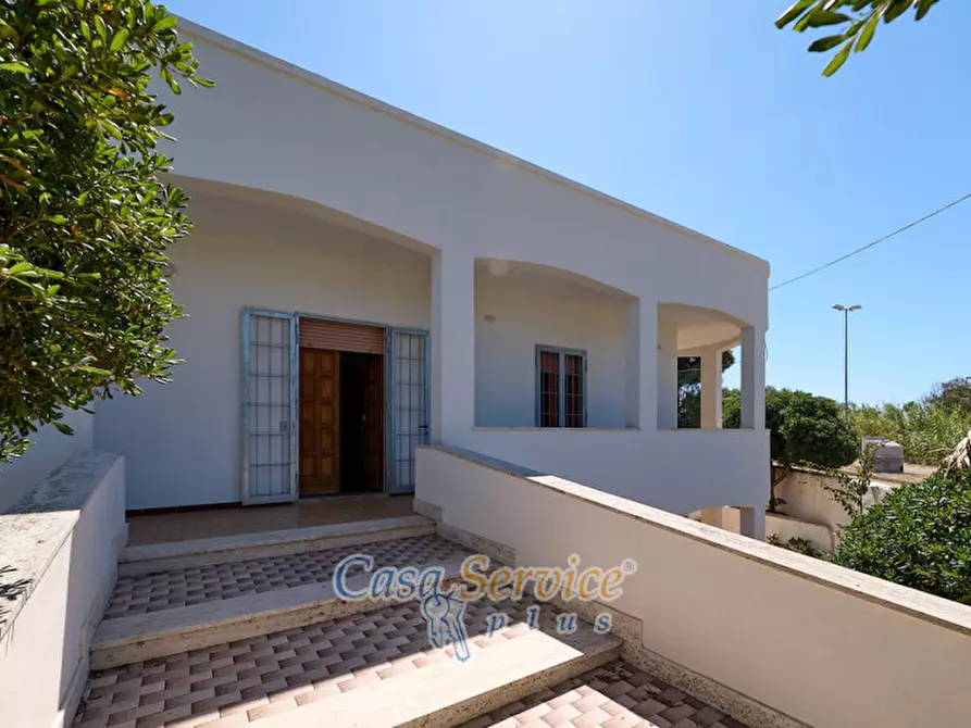 Immagine 10 di Hotel in vendita  in Via Amalfi a Taviano