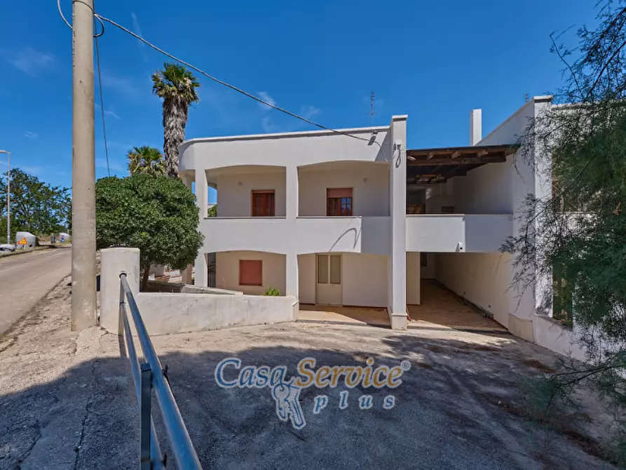 Immagine 18 di Hotel in vendita  in Via Amalfi a Taviano