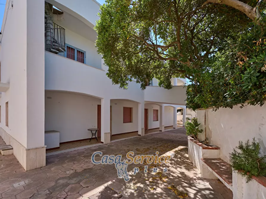 Immagine 26 di Hotel in vendita  in Via Amalfi a Taviano