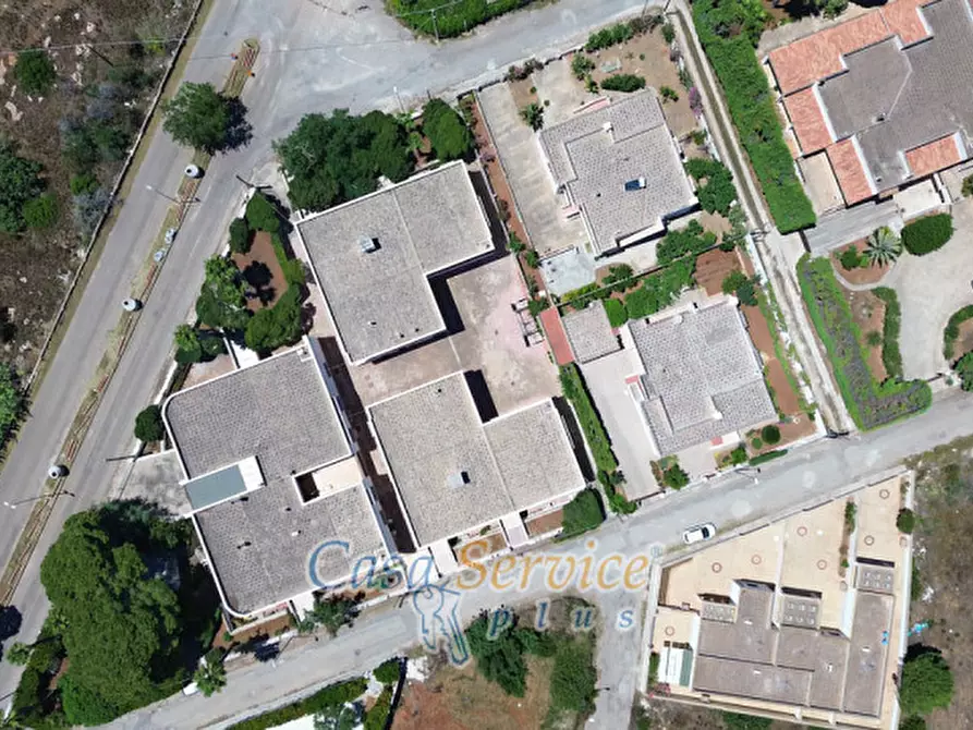 Immagine 102 di Hotel in vendita  in Via Amalfi a Taviano