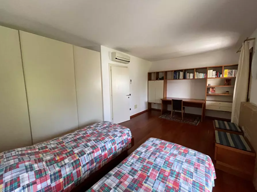 Immagine 24 di Villa in vendita  in via Pasubio a Castegnero