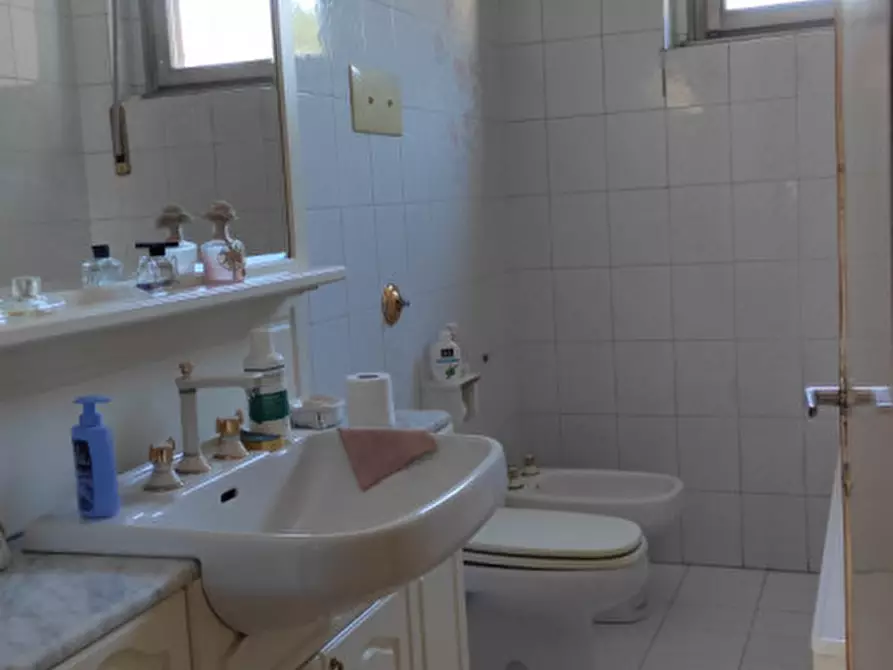 Immagine 11 di Camera in affitto  in Via Tiziano Aspetti a Padova