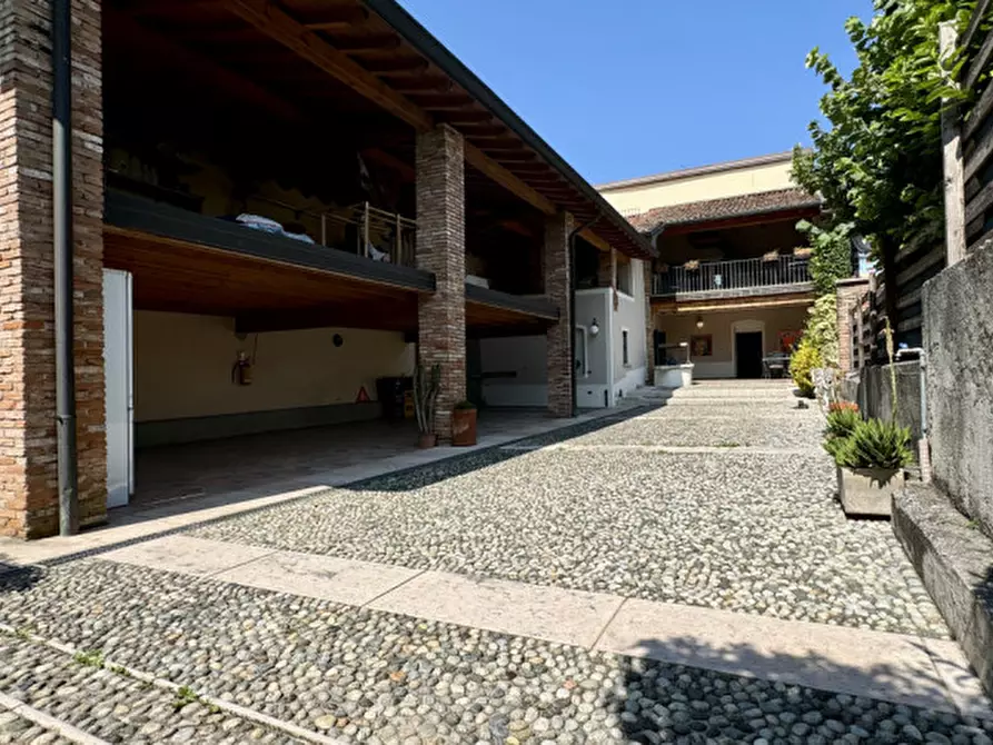 Immagine 54 di Rustico / casale in vendita  in Via Callegari 22 a Bedizzole