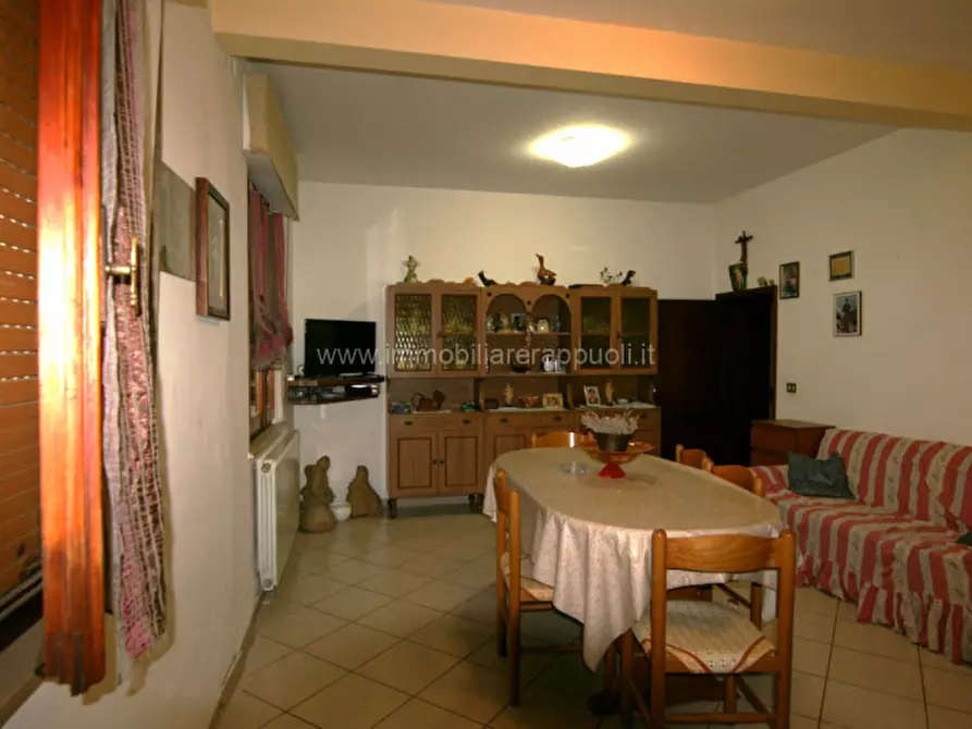 Immagine 4 di Villetta a schiera in vendita  a Sinalunga