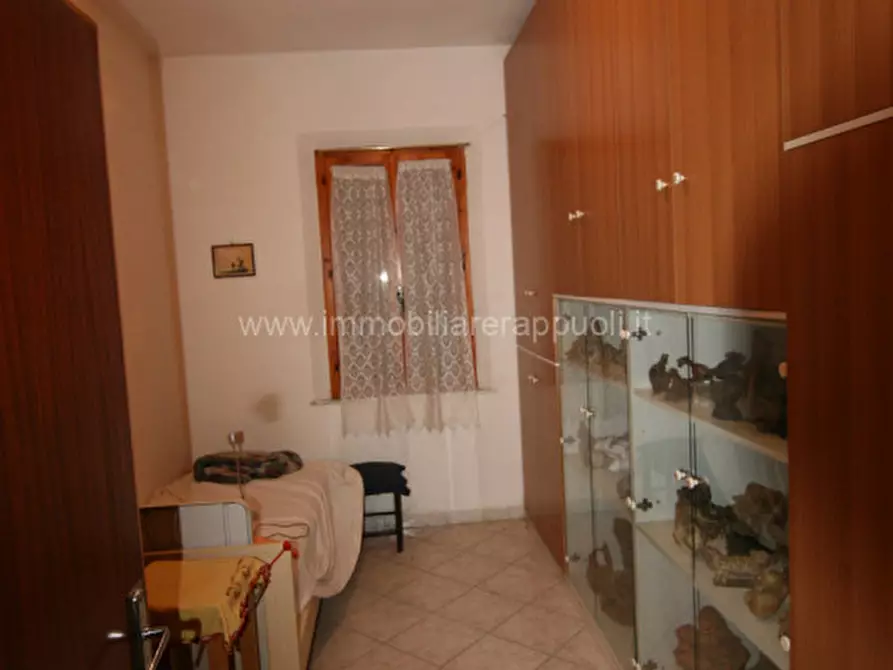 Immagine 11 di Villetta a schiera in vendita  a Sinalunga