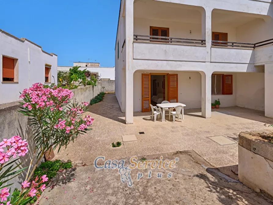 Immagine 7 di Appartamento in vendita  in Via Belvedere a Taviano