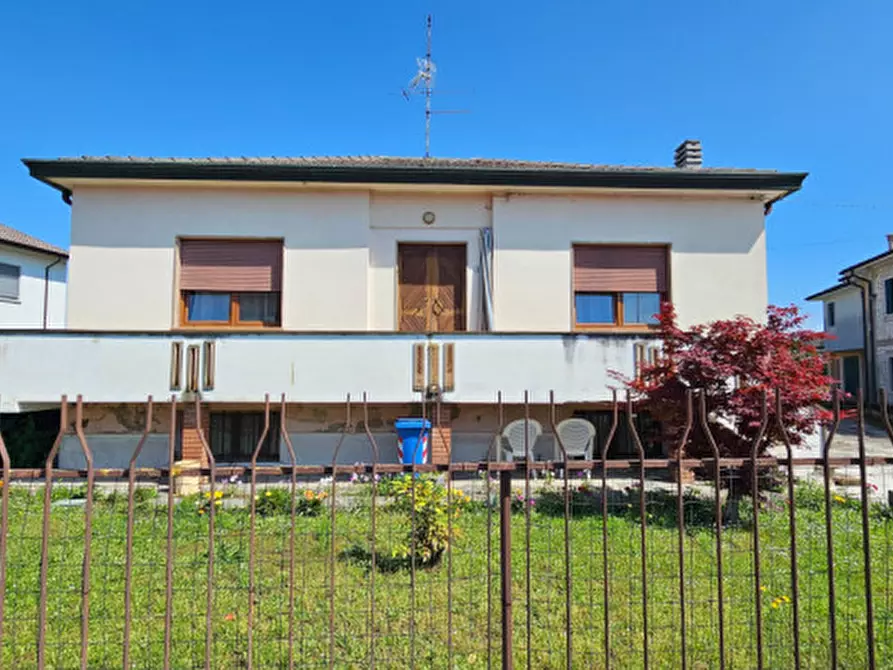 Immagine 16 di Villa in vendita  a Veronella