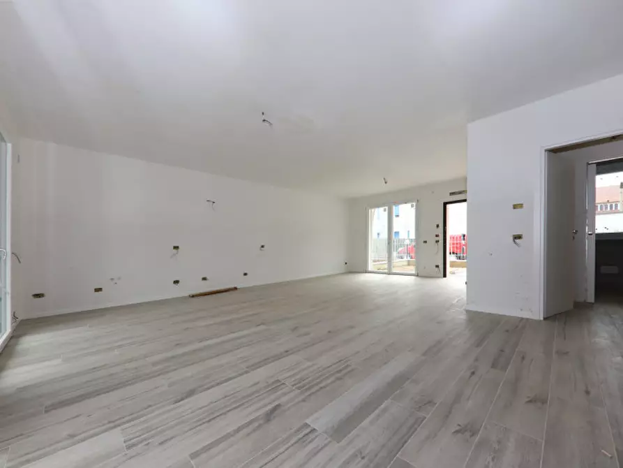 Immagine 10 di Villa in vendita  in Via Belvedere a Arcore