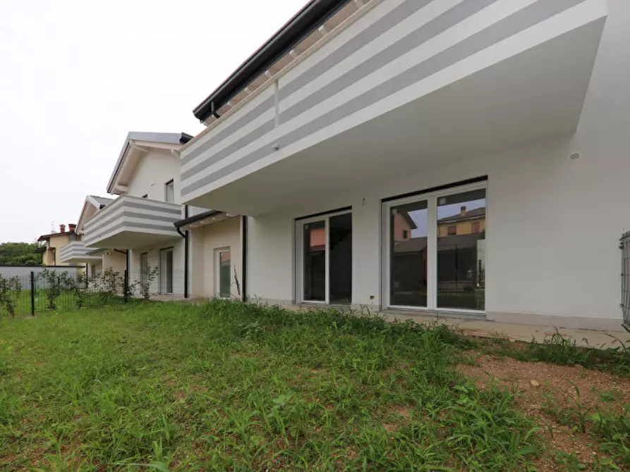 Immagine 11 di Villa in vendita  in Via Belvedere a Arcore