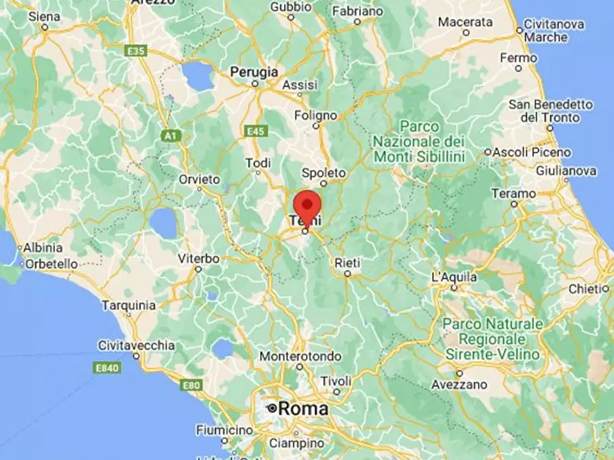 Immagine 13 di Negozio in vendita  in Viale Luigi Campofregoso, N. 250 a Terni