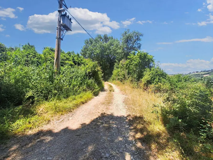Immagine 10 di Terreno in vendita  in Loc. Paganello - Via Del Furioso, N. snc a Monte Castello Di Vibio
