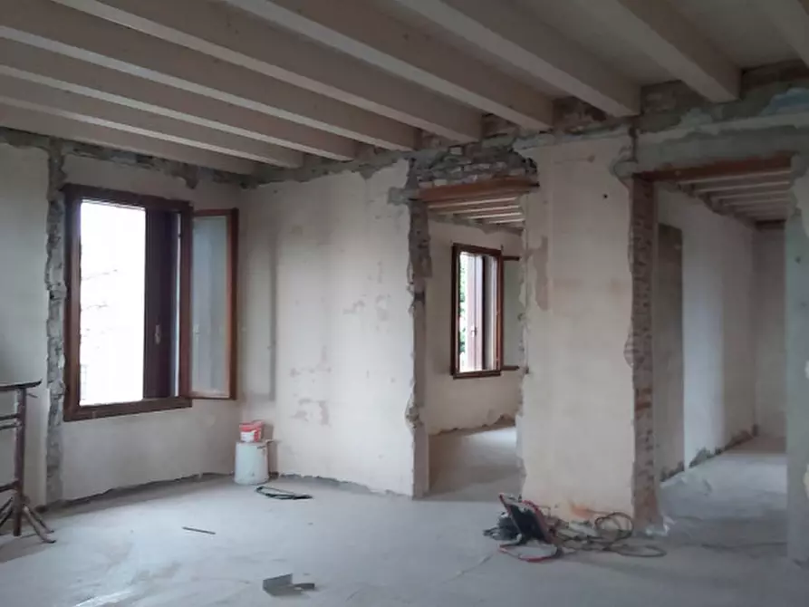 Immagine 3 di Casa bifamiliare in vendita  in via ippodromo a Sandrigo