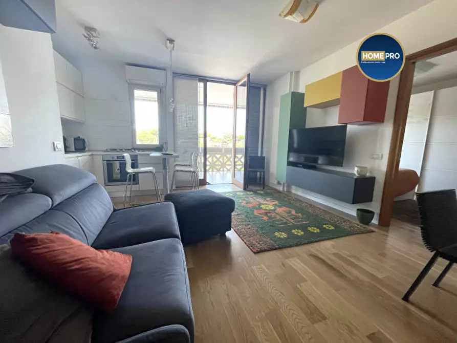 Immagine 1 di Appartamento in affitto  in via Raffaele Conforti a Roma