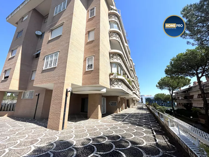 Immagine 12 di Appartamento in affitto  in via Raffaele Conforti a Roma