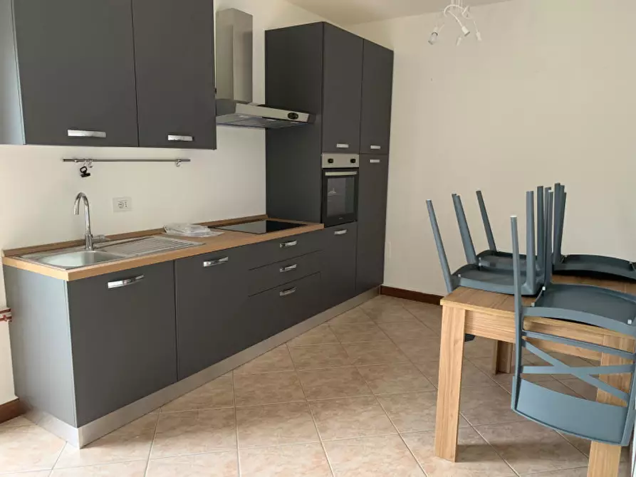 Immagine 1 di Camera in affitto  in via orazio antinori a Padova