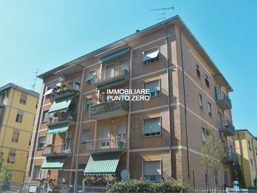 Immagine 1 di Appartamento in vendita  in piazzale athos maestri a Parma