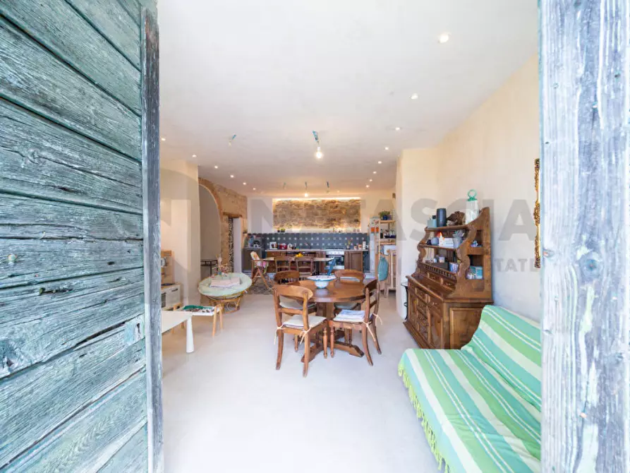 Immagine 5 di Villa in vendita  in VIA DI MONTEFIESOLE a Pontassieve