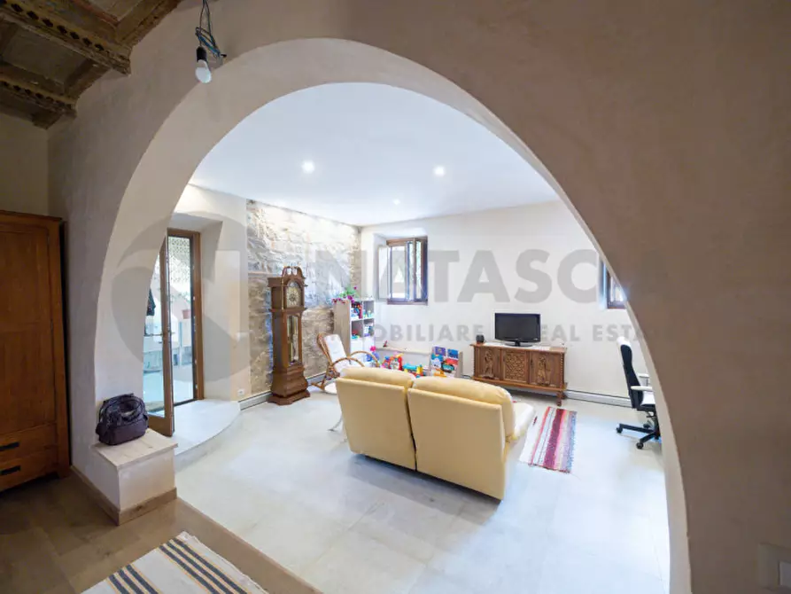 Immagine 6 di Villa in vendita  in VIA DI MONTEFIESOLE a Pontassieve