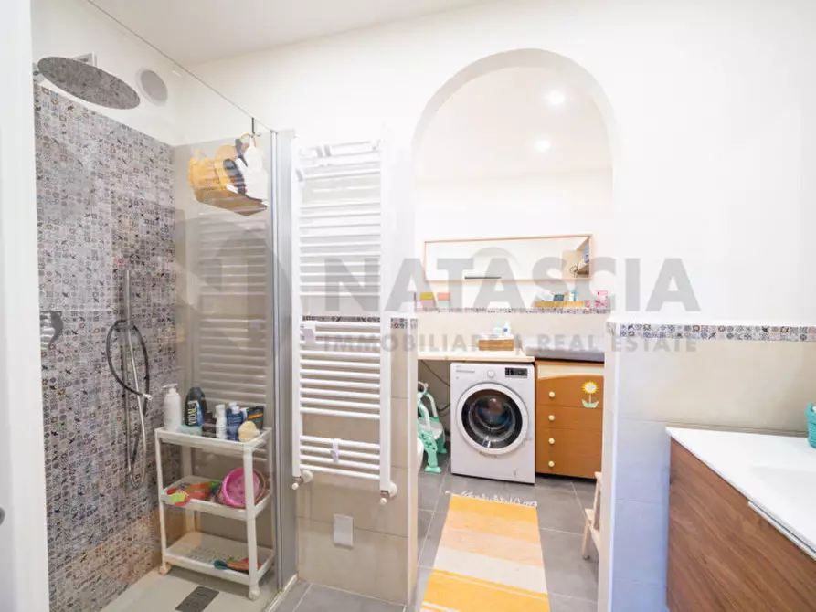 Immagine 24 di Villa in vendita  in VIA DI MONTEFIESOLE a Pontassieve