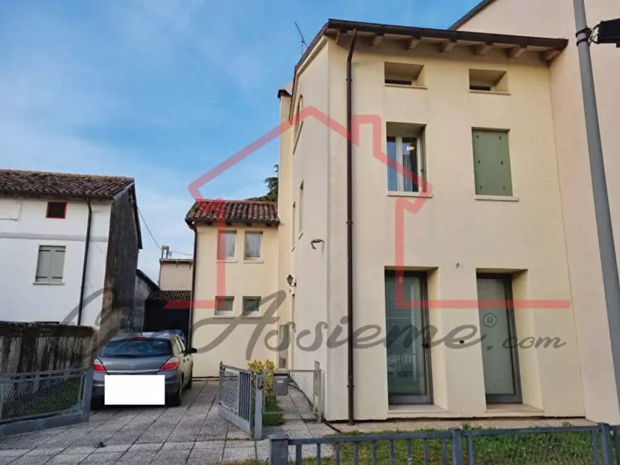 Immagine 1 di Casa bifamiliare in vendita  in Via Giuseppe Sarto a Riese Pio x