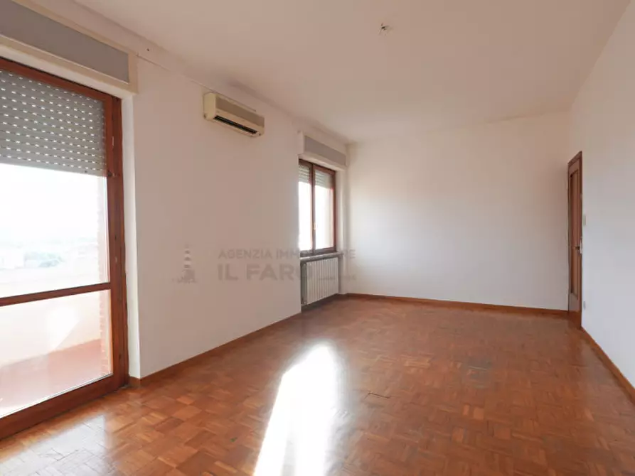 Immagine 5 di Appartamento in vendita  in via Giacomo Leopardi a La Maddalena