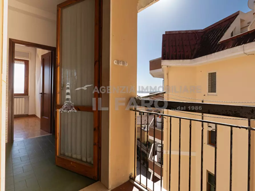 Immagine 11 di Appartamento in vendita  in via Giacomo Leopardi a La Maddalena