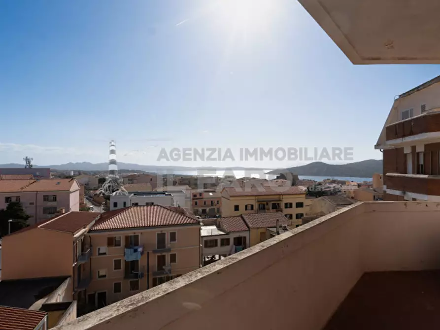 Immagine 13 di Appartamento in vendita  in via Giacomo Leopardi a La Maddalena