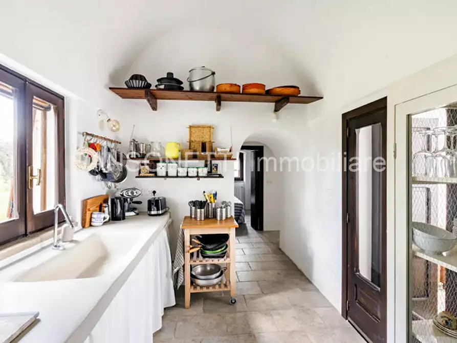Immagine 43 di Rustico / casale in vendita  in DEKA a Locorotondo