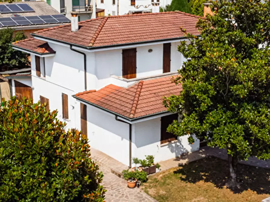 Immagine 43 di Villa in vendita  in Via Bruno Buozzi 24 a Borgo Virgilio