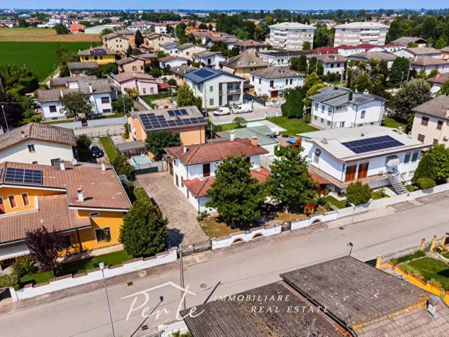 Immagine 47 di Villa in vendita  in Via Bruno Buozzi 24 a Borgo Virgilio