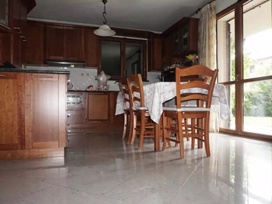 Immagine 16 di Villa in vendita  in Via Pasini a Colorno