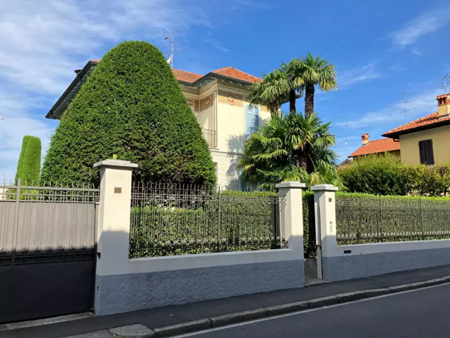 Immagine 2 di Villa in vendita  in Via Volta, 93 a Corbetta