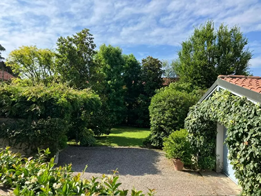 Immagine 8 di Villa in vendita  in Via Volta, 93 a Corbetta