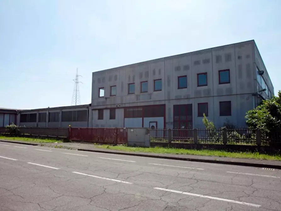 Immagine 1 di Capannone industriale in vendita  in Via Nenni, N. 9 a Treviglio