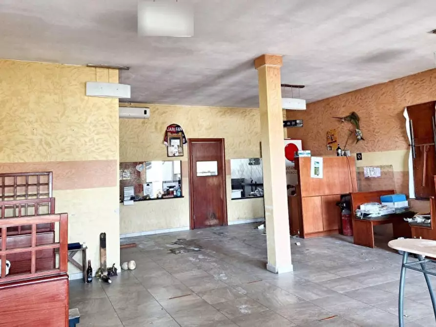 Immagine 9 di Negozio in vendita  in Via Giovanni Pascoli, N. Snc a Baratili San Pietro