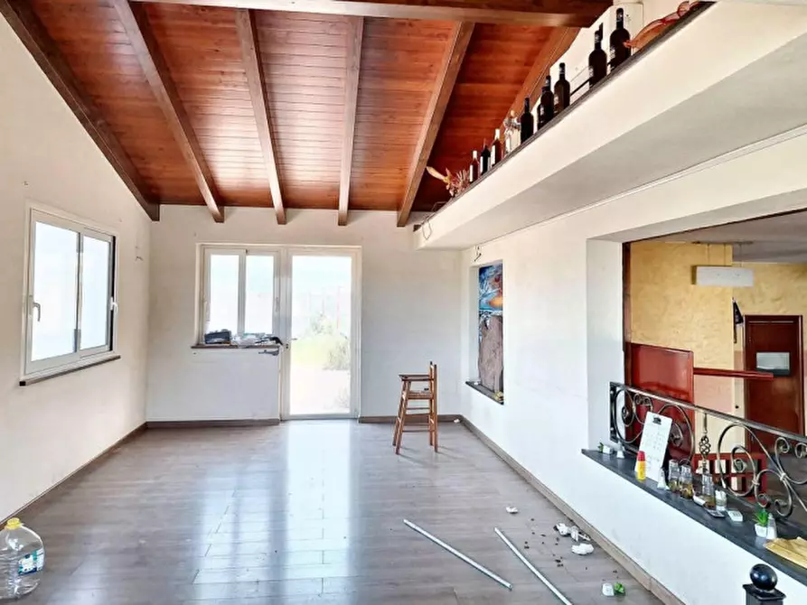 Immagine 10 di Negozio in vendita  in Via Giovanni Pascoli, N. Snc a Baratili San Pietro