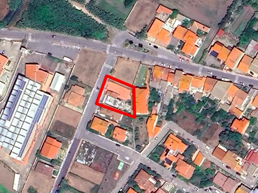 Immagine 27 di Negozio in vendita  in Via Giovanni Pascoli, N. Snc a Baratili San Pietro