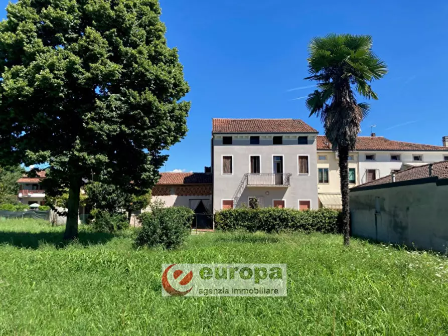 Immagine 1 di Casa indipendente in vendita  in Strada Paradiso - Settecà a Vicenza