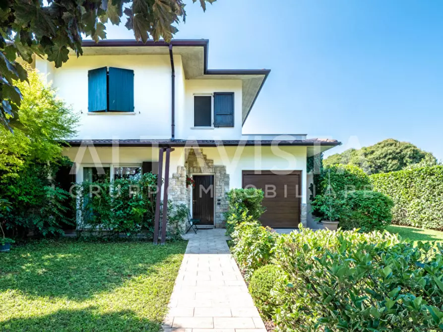 Immagine 3 di Casa bifamiliare in vendita  in Rezzato Dante Alighieri a Rezzato