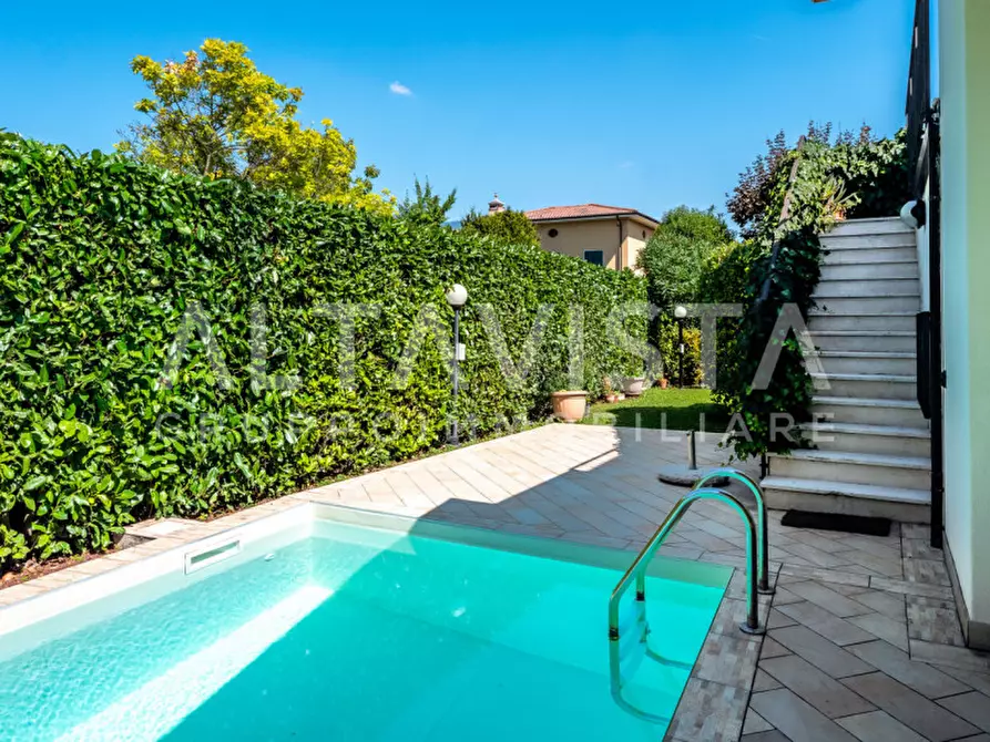 Immagine 11 di Casa bifamiliare in vendita  in Rezzato Dante Alighieri a Rezzato