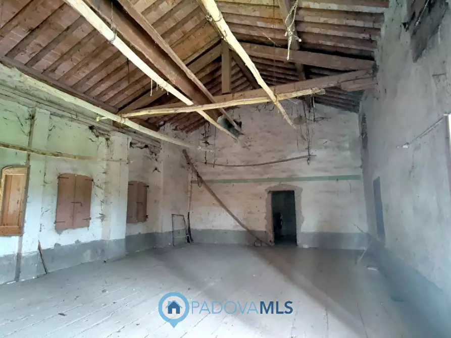 Immagine 22 di Rustico / casale in vendita  in Via San Francesco a Rovolon