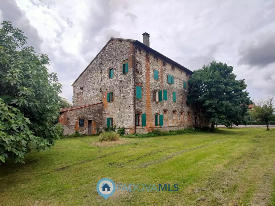 Immagine 32 di Rustico / casale in vendita  in Via San Francesco a Rovolon