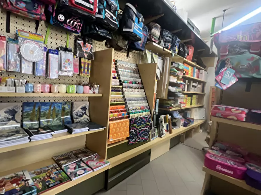 Immagine 2 di Attività commerciale in vendita  in via roma a Vicenza