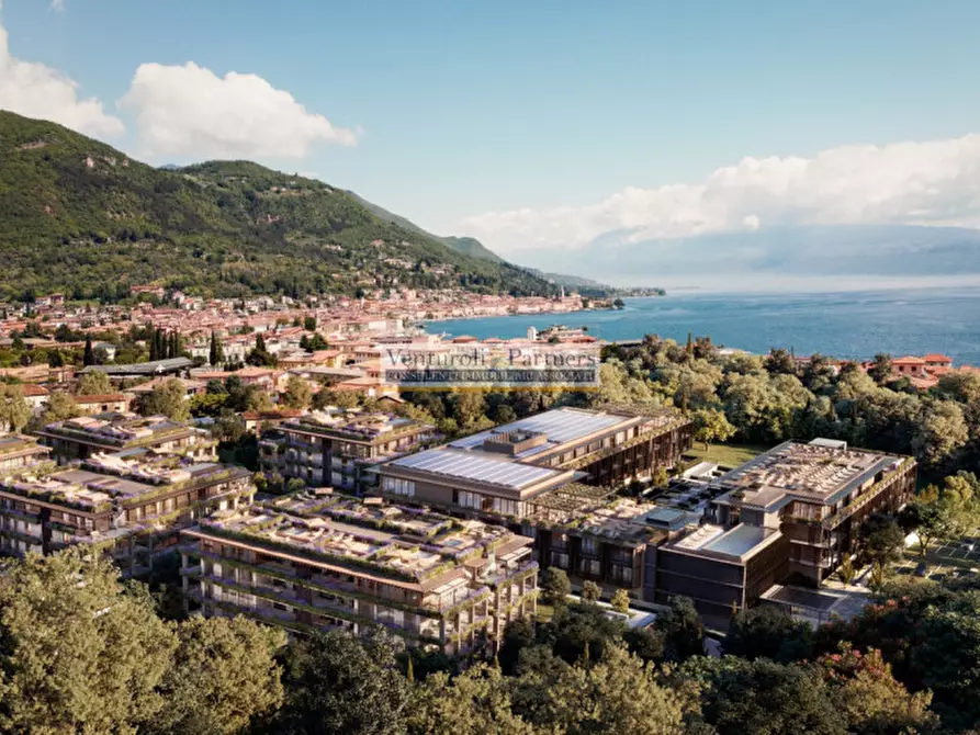 Immagine 1 di Appartamento in vendita  a Salò