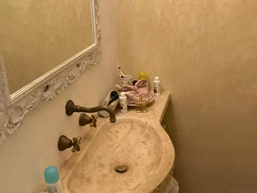 Immagine 33 di Rustico / casale in vendita  in Contrada Spasimato a Ceglie Messapico