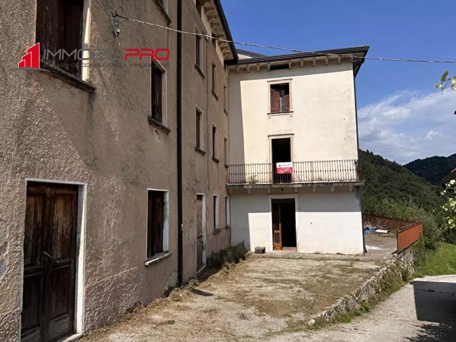 Immagine 1 di Villetta a schiera in vendita  in Contrada Consati 7 a Schio